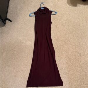 Chic Sleeveless Maroon Maxi Dress